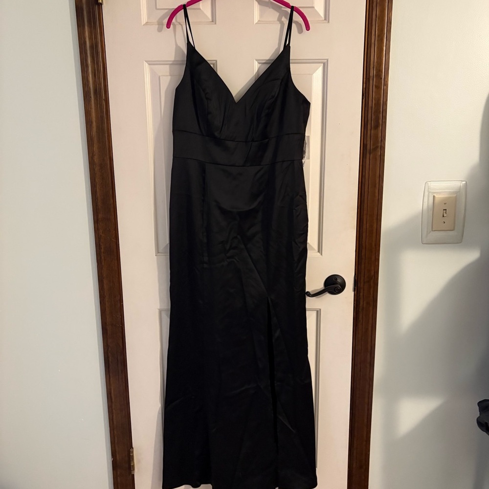 David’s Bridal Elegant Black Sleeveless Dress